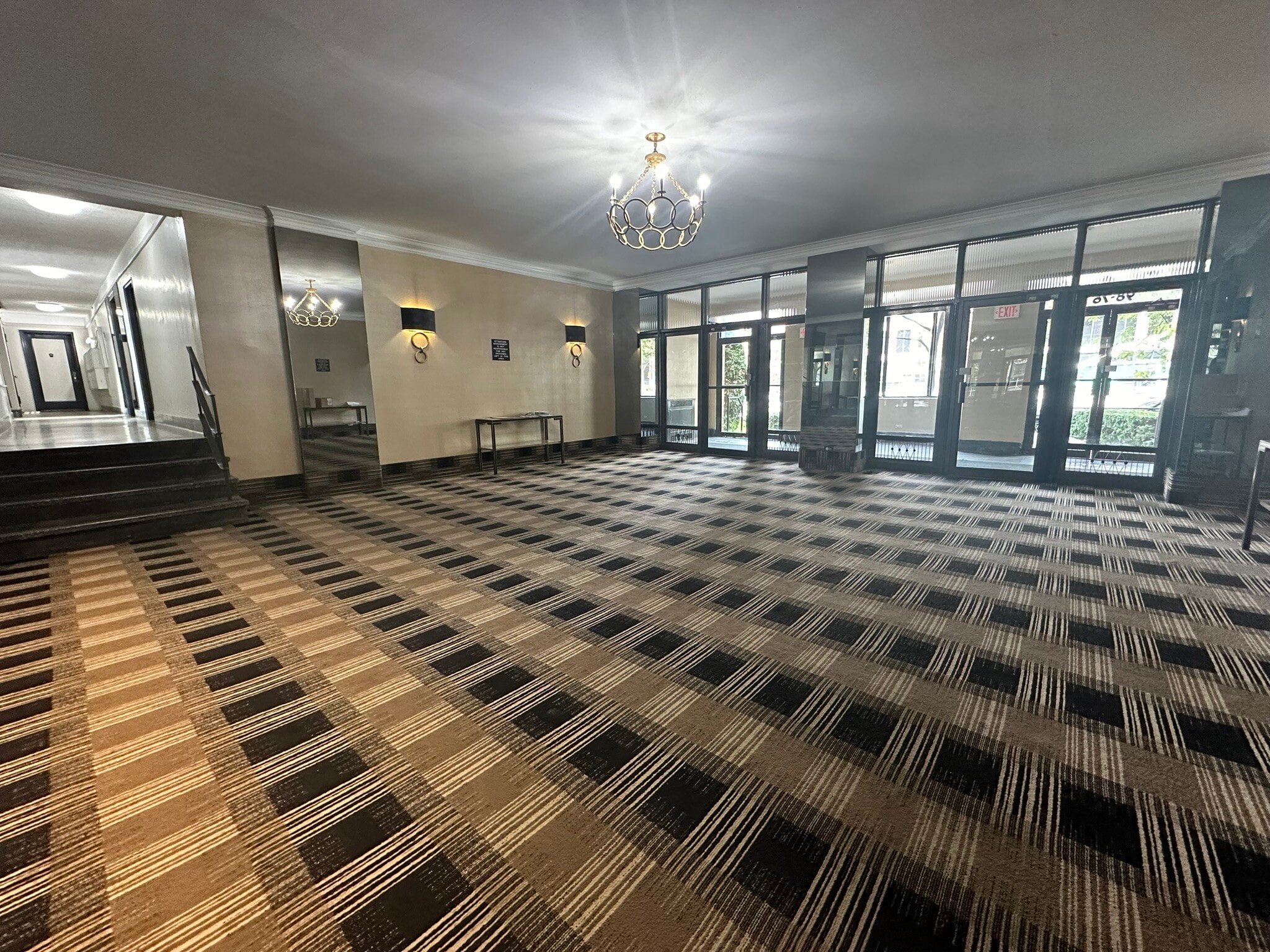 Building Photo - 9876 Queens Blvd