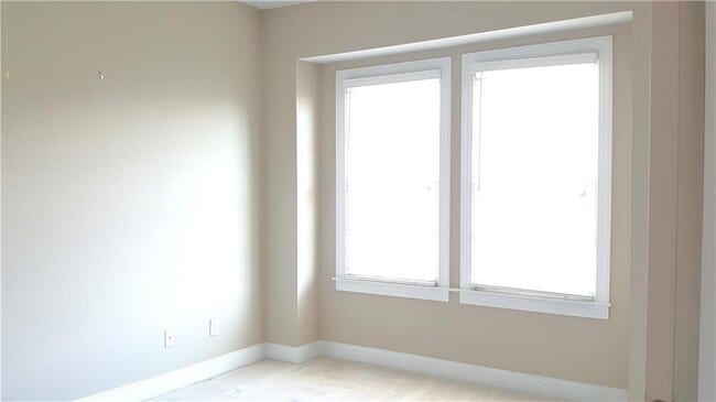 Building Photo - 3002 Montclair Cir SE