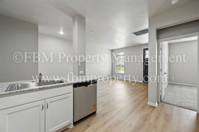 Building Photo - 2909 Ali Dr