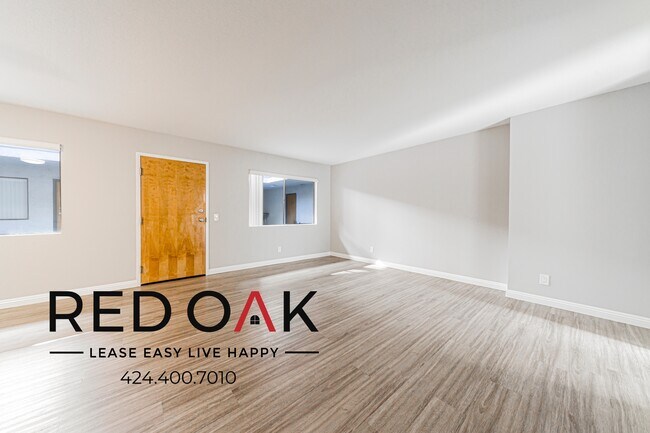 Building Photo - 4451 Vista Del Monte Ave