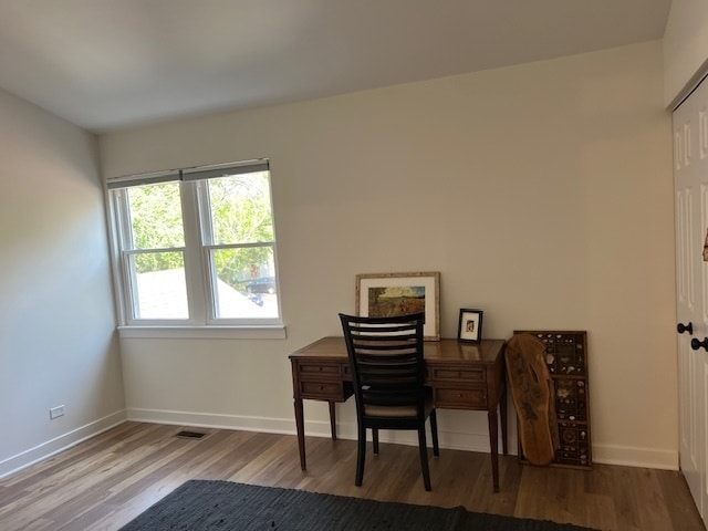 Building Photo - 1056 Lakewood Cir