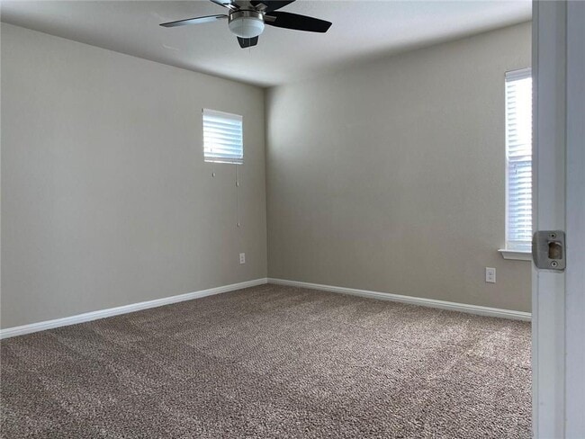 Building Photo - 159 Plantain Dr
