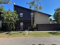 Building Photo - 1761 Bayberry Dr