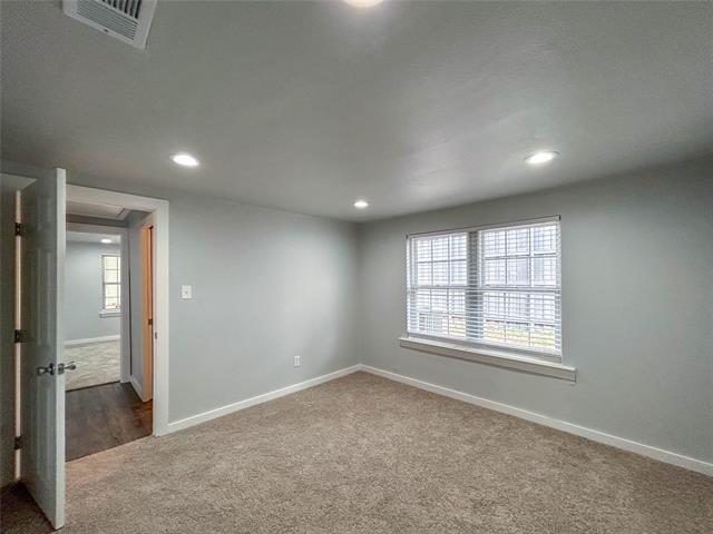 Building Photo - 300 Sanders Rd