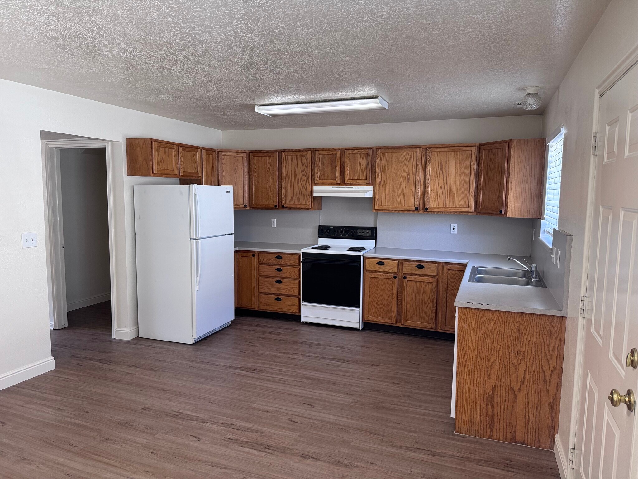 Building Photo - 1392 N 260 W