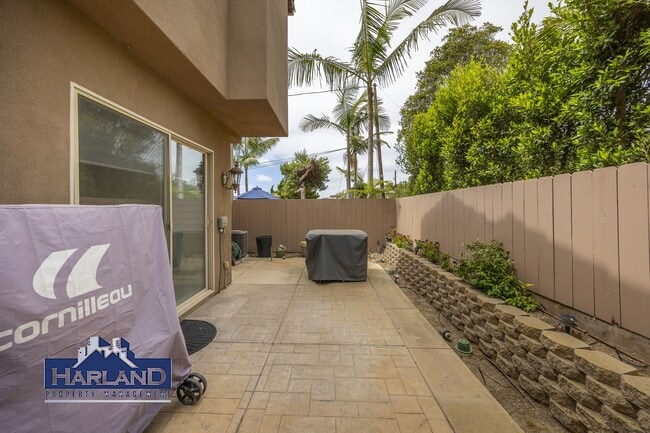 Building Photo - 760 Bonair Pl