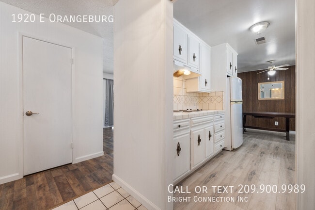 Building Photo - 1920 E Orangeburg Ave