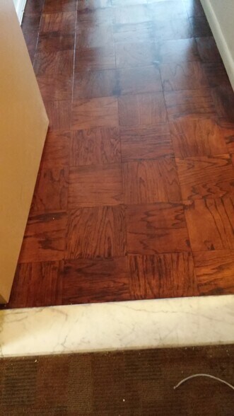 threshold marble and oak parkay floors - 522 21st St NW