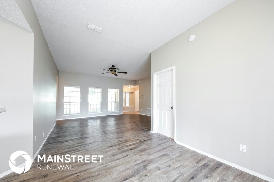 Building Photo - 1728 Dorset Dr