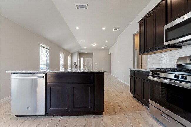 Building Photo - 187 Living Reef Dr