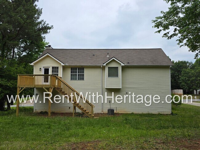 Building Photo - Beautifully maintained 3-bedroom, 2-bath home in Paulding County