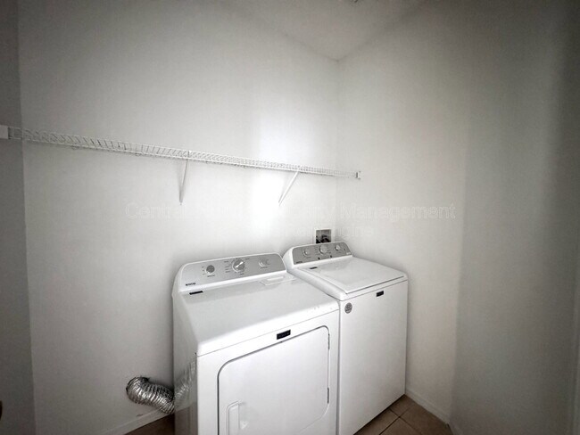 Building Photo - 14460 Huntcliff Park Way