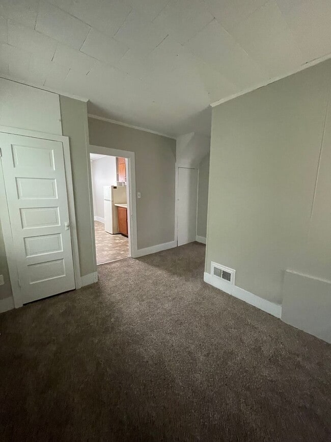 Building Photo - 1428 Grove St