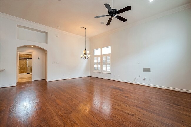 Building Photo - 5608 Kansas St
