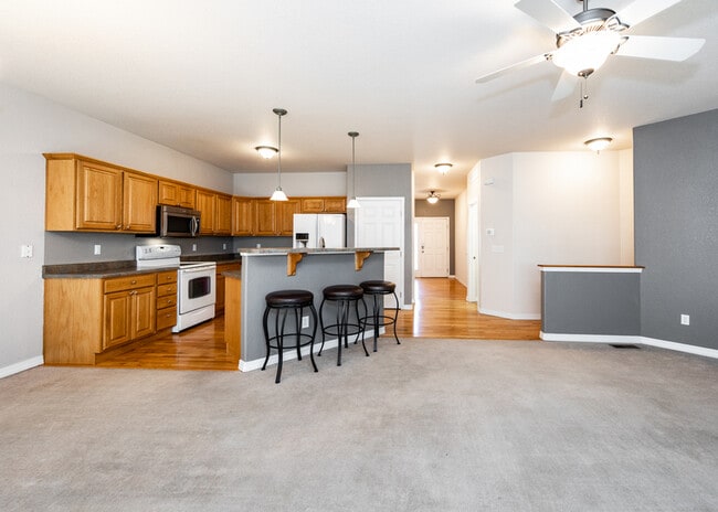 Building Photo - 5607 University Village View