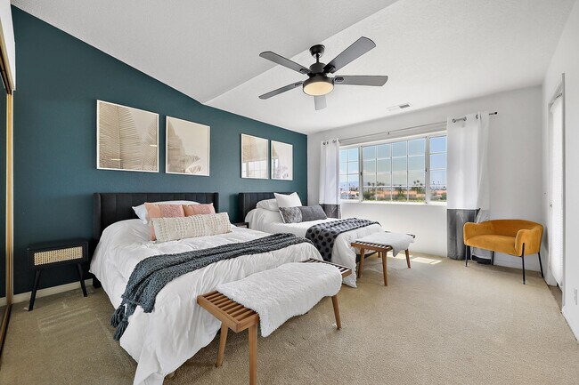 Building Photo - 699 Vista Lago Cir N