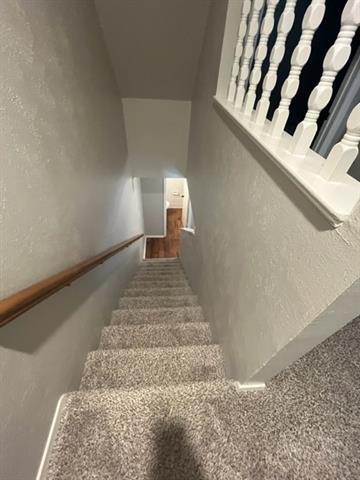 Building Photo - 114 Meadow View Dr