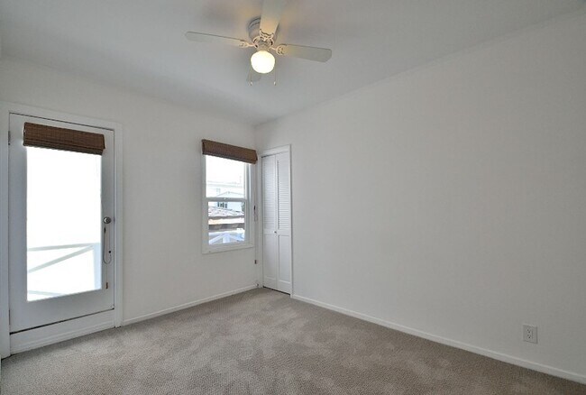 Building Photo - j421