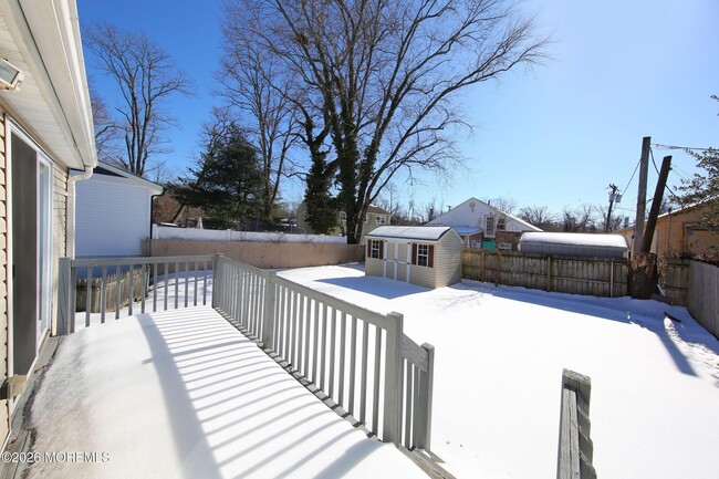 Building Photo - 8 Viola Ave