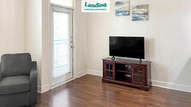 Building Photo - 3443 Kingsboro Rd NE