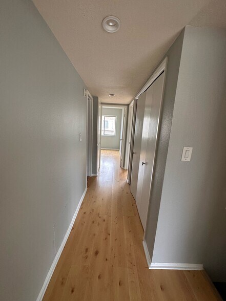 Building Photo - 9950 Topanga Canyon Blvd