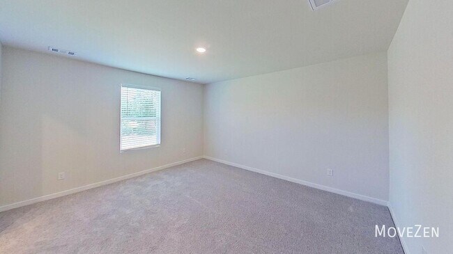 Building Photo - 161 Davis Dr