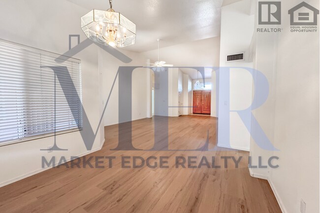 Building Photo - 4Bed/2.5Bath Home at Deer Valley Rd/67th Ave! $399 MOVE-IN SPECIAL! Ready for Immediate Move-In!