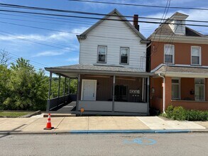 Building Photo - 129 3rd Ave