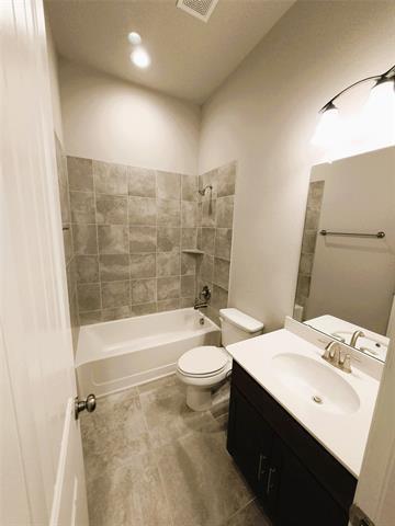 Building Photo - 1616 Silla Dr