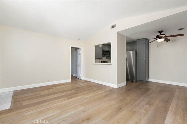 Building Photo - 30 Gavilan