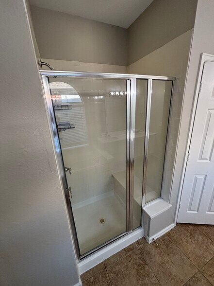 Building Photo - 2756 Thorncreek Ln