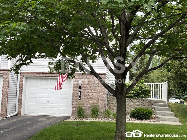 Building Photo - 15507 Foghorn Ln