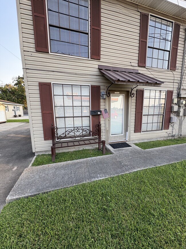 Primary Photo - 2926 Nall St