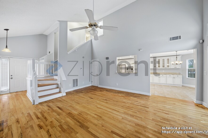 Building Photo - 2236 Raven Cir