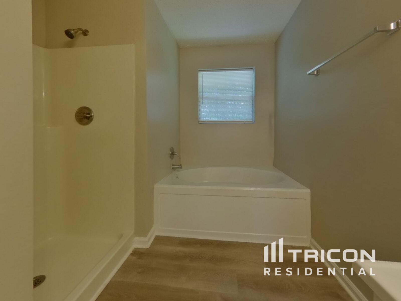 Building Photo - 819 Plumbridge Ct