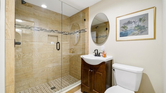 Building Photo - 14 Sanchez Ave