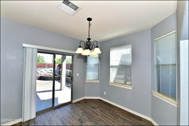 Building Photo - 12569 Wolf Berry Dr