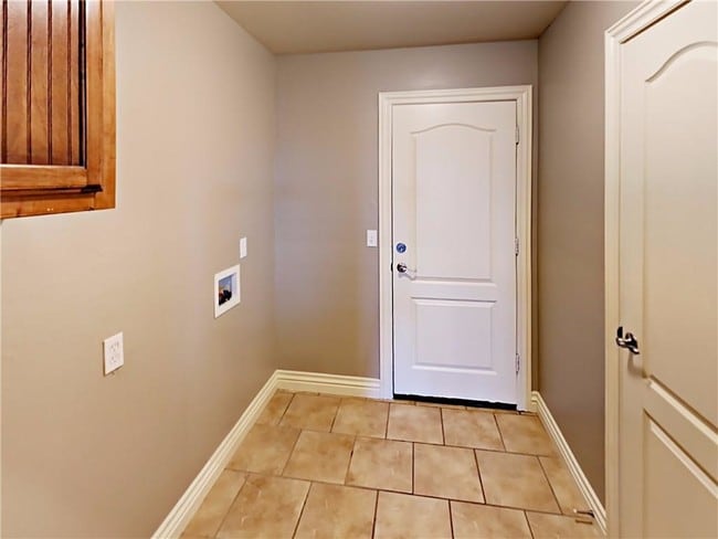 Building Photo - 13905 Teagen Ln