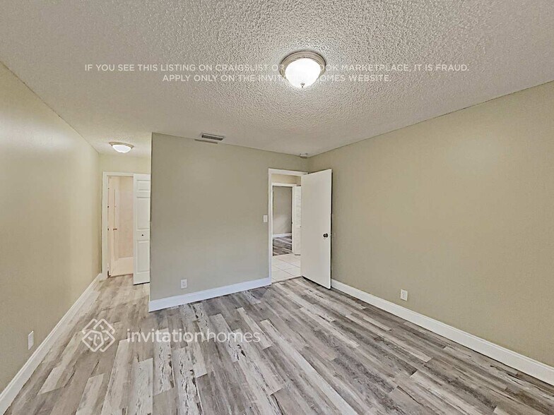 Building Photo - 12162 NW 23rd Manor