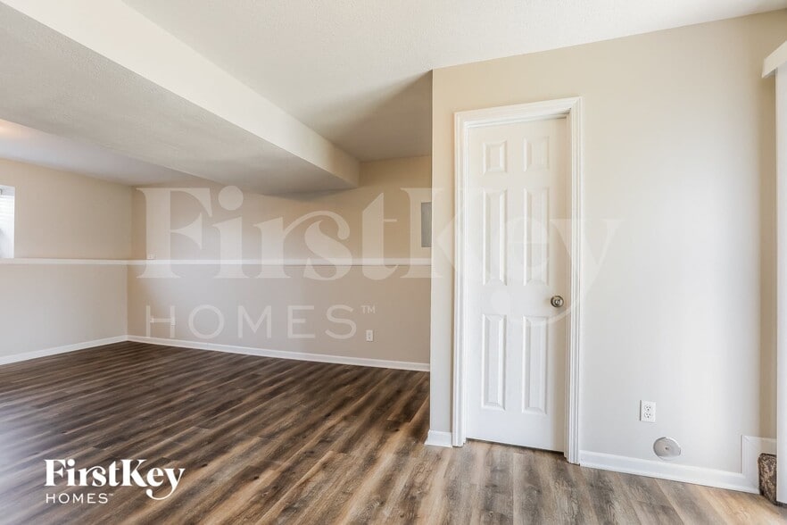 Building Photo - 1603 Johnston Dr