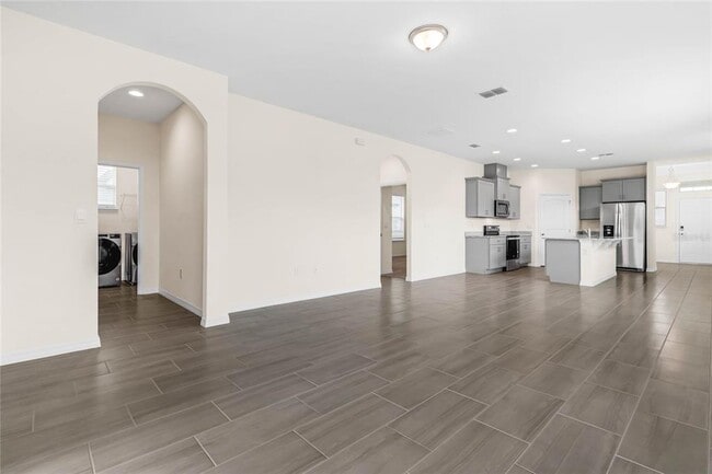 Building Photo - 11150 Sound Shr Dr