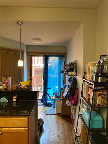 Back Entry and Porch - 917 W Margate Ter