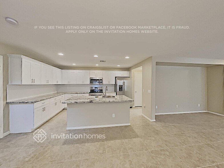 Building Photo - 1051 S Cheshire Ln