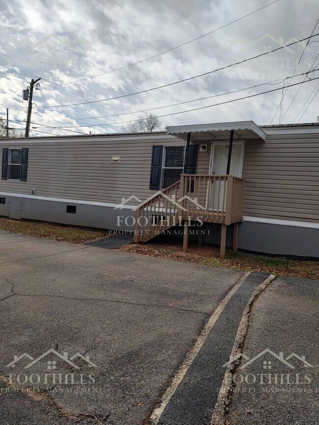 Building Photo - 101 P-9-121