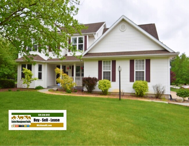 Primary Photo - Large 4-5 bedroom 2.5 bath home in South B...