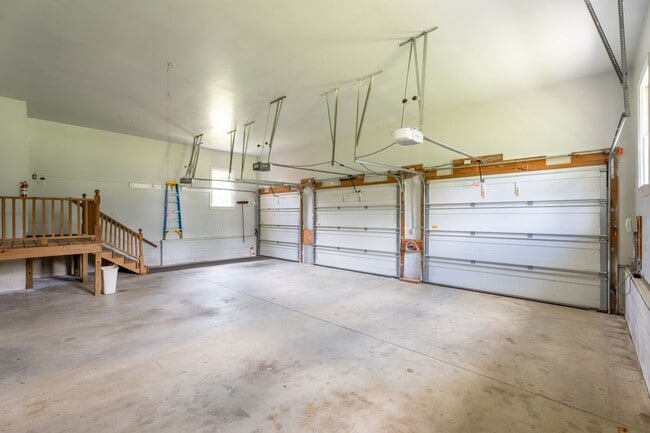 Building Photo - 785 Glenwood Dr