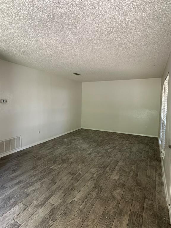 Building Photo - 7709 Meadowview Ln