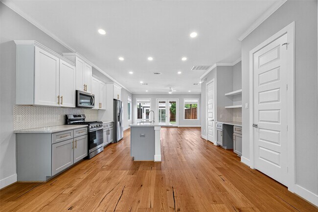 Building Photo - 935 Bunton St
