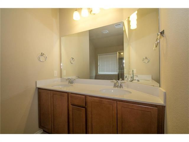 Building Photo - 1301 Motley Dr