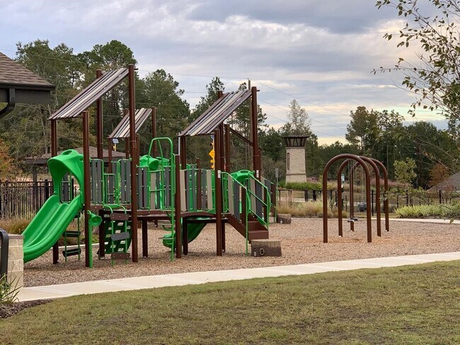 Building Photo - 14048 Lamprey Dr